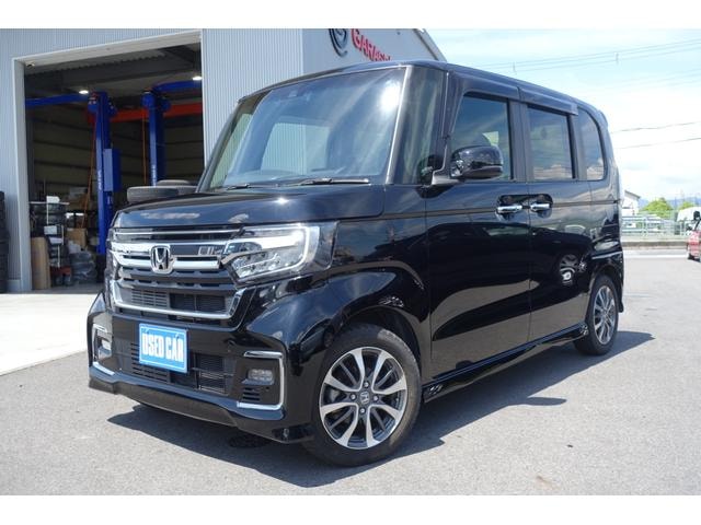 Honda N-BOX CUSTOM 2022 — фото автомобиля 1