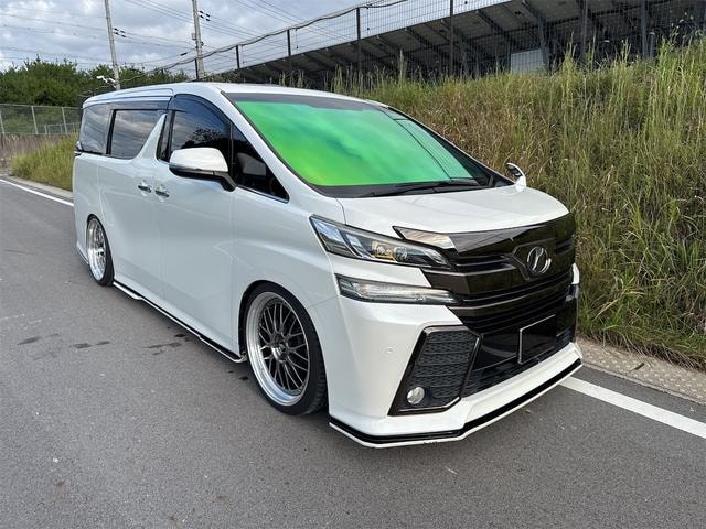 Toyota VELLFIRE 2016 — фото автомобиля 1