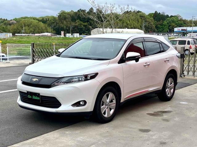 Toyota HARRIER 2017 — фото автомобиля 1