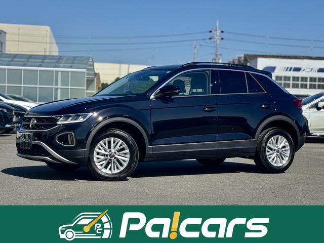 Volkswagen T-ROC 2025 — фото автомобиля 1