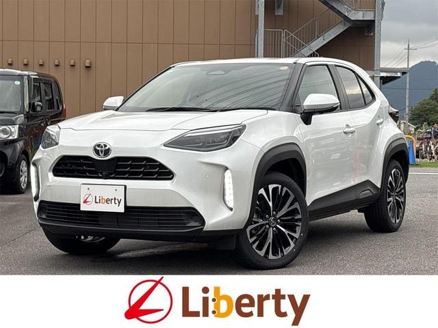 Toyota YARIS CROSS 2025 — фото автомобиля