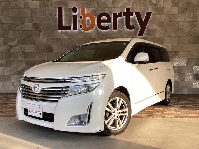 Nissan ELGRAND 2010 — фото автомобиля
