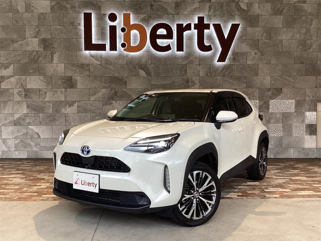 Toyota YARIS CROSS 2022 — фото автомобиля