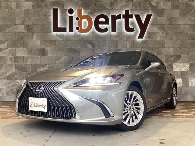 Lexus ES 2020 — фото автомобиля 1