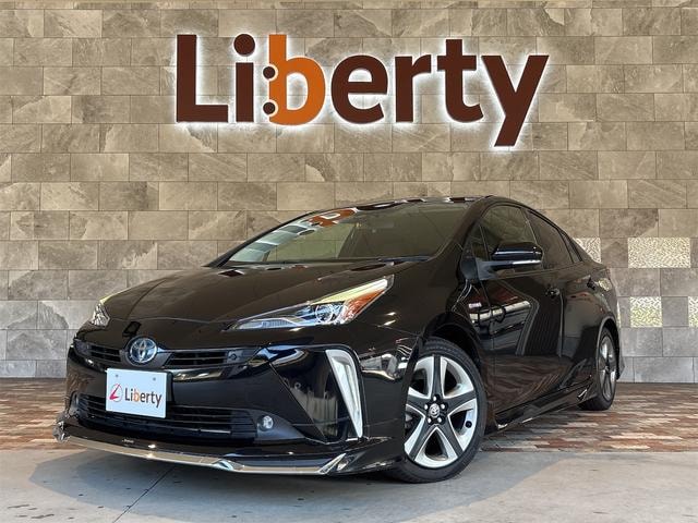 Toyota PRIUS 2019 — фото автомобиля
