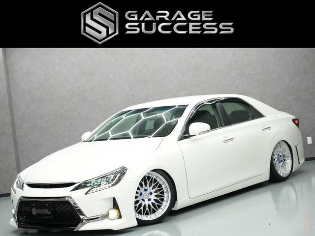 Toyota MARK X 2011 — фото автомобиля 1