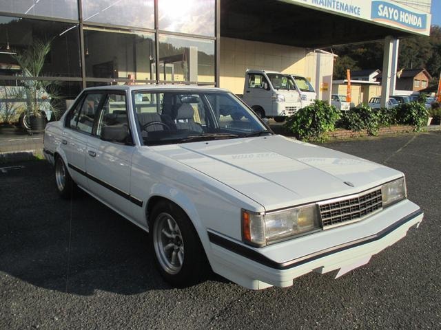 Toyota CORONA 1985 — фото автомобиля