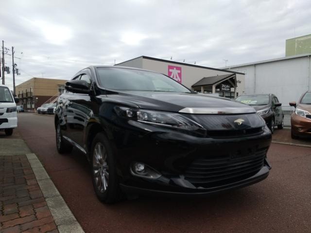 Toyota HARRIER 2016 — фото автомобиля 1