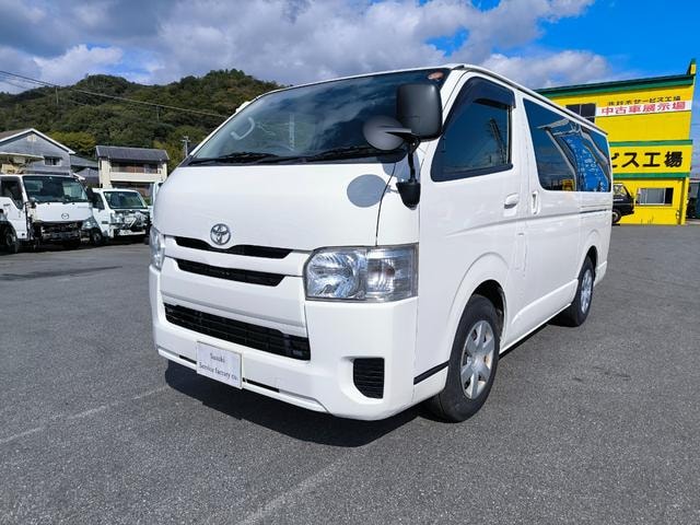 Toyota HIACE VAN 2015 — фото автомобиля 1