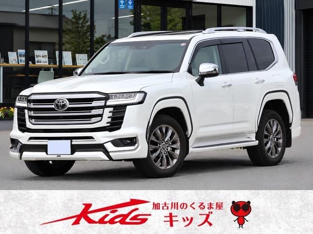 Toyota LAND CRUISER 2023 — фото автомобиля