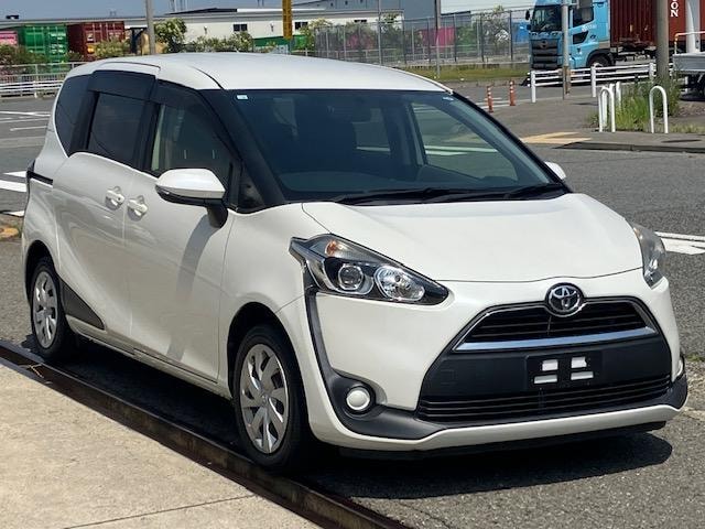 Toyota SIENTA 2016 — фото автомобиля 1