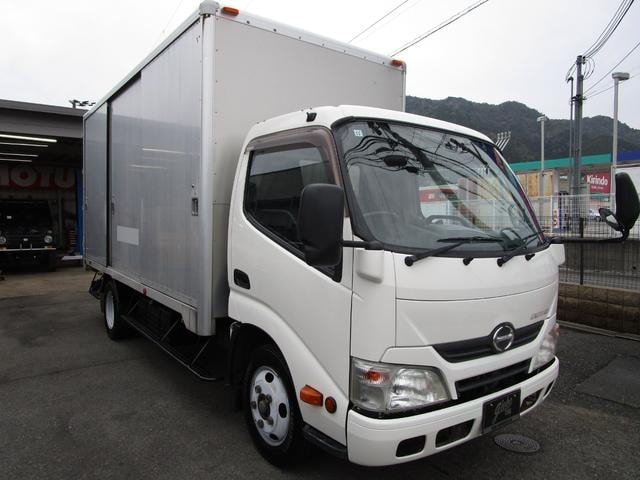 Hino DUTRO 2014 — фото автомобиля 1