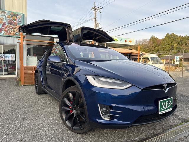 Tesla MODEL X 2018 — фото автомобиля 1