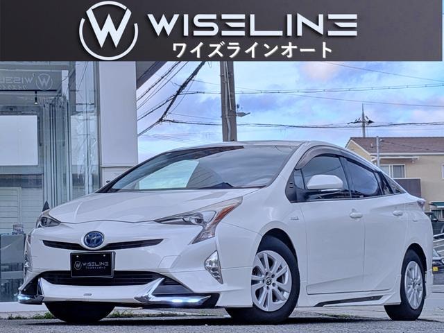 Toyota PRIUS 2016 — фото автомобиля 1