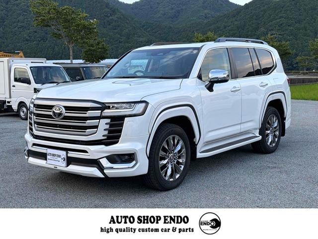 Toyota LAND CRUISER 2025 — фото автомобиля