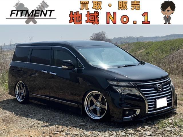 Nissan ELGRAND 2014 — фото автомобиля 1
