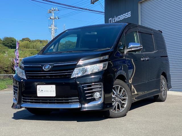 Toyota VOXY 2015 — фото автомобиля 1