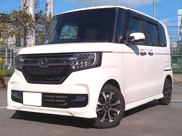 Honda N-BOX CUSTOM 2017 — фото автомобиля