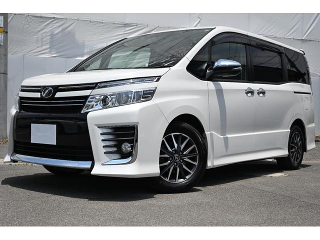 Toyota VOXY 2015 — фото автомобиля