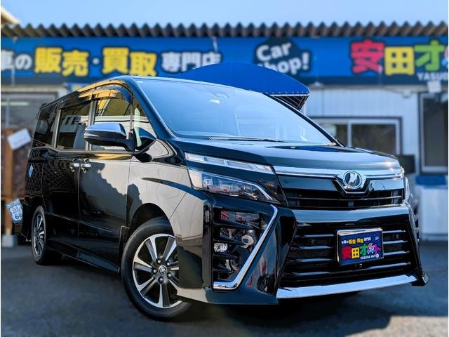Toyota VOXY 2020 — фото автомобиля 1