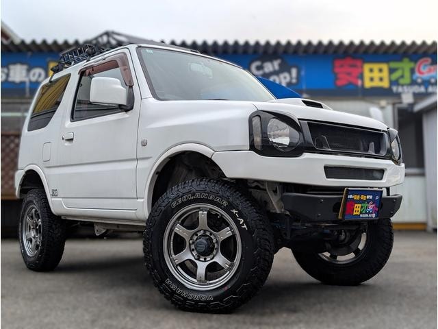 Suzuki JIMNY 2011 — фото автомобиля