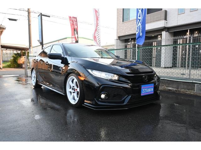 Honda CIVIC 2019 — фото автомобиля 1