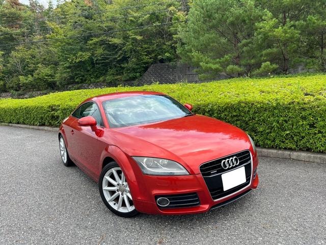 Audi TT COUPE 2011 — фото автомобиля 1