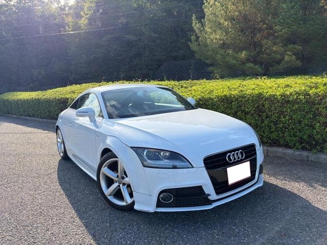 Audi TT COUPE 2013 — фото автомобиля 1