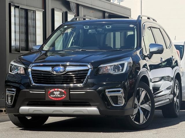 Subaru FORESTER 2018 — фото автомобиля 1