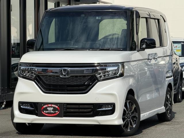 Honda N-BOX CUSTOM 2018 — фото автомобиля 1