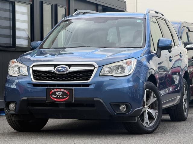 Subaru FORESTER 2015 — фото автомобиля 1