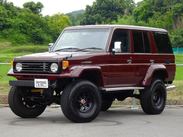 Toyota LAND CRUISER 70 1993 — фото автомобиля