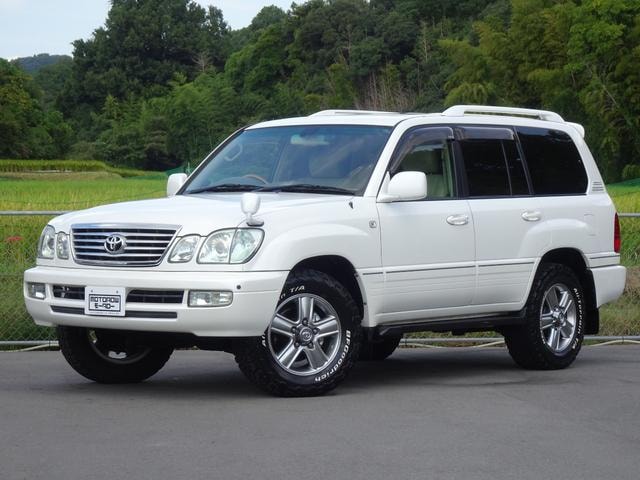Toyota LAND CRUISER 100 2018 — фото автомобиля