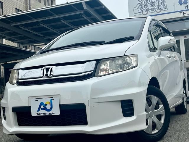 Honda FREED SPIKE 2015 — фото автомобиля
