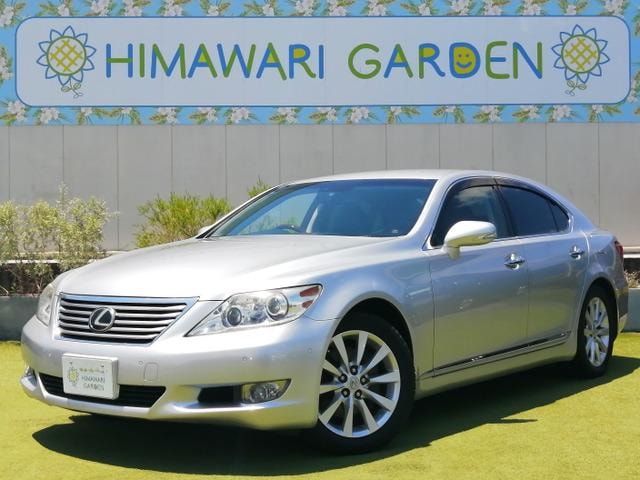 Lexus LS 2010 — фото автомобиля 1