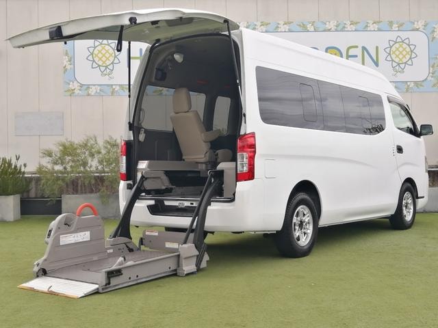 Nissan NV350CARAVAN VAN 2015 — фото автомобиля