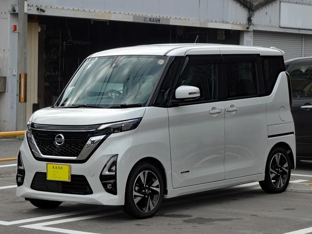 Nissan ROOX 2022 — фото автомобиля 1