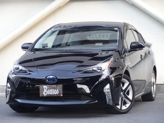 Toyota PRIUS 2016 — фото автомобиля 1