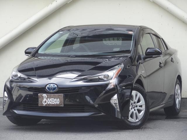 Toyota PRIUS 2016 — фото автомобиля 1