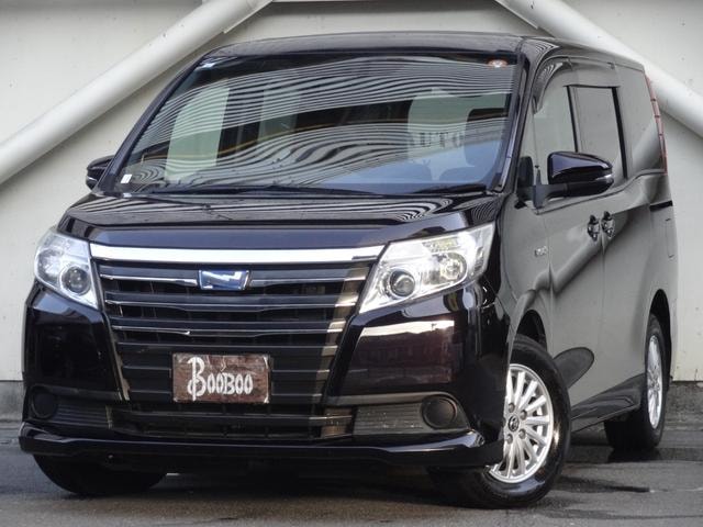 Toyota NOAH 2015 — фото автомобиля 1