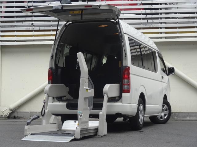 Toyota HIACE VAN 2012 — фото автомобиля