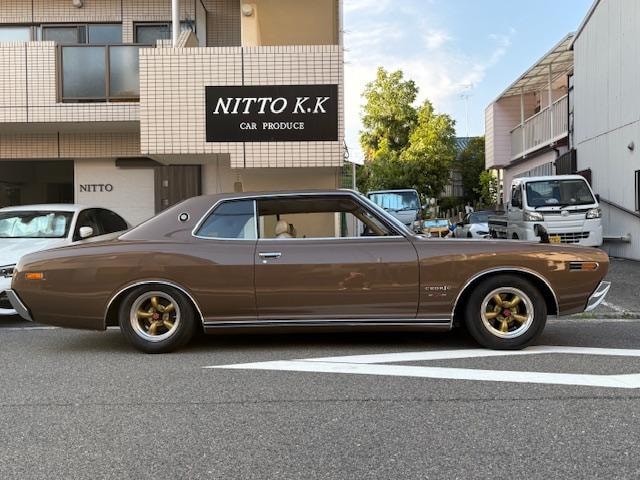 Nissan CEDRIC 1974 — фото автомобиля 1