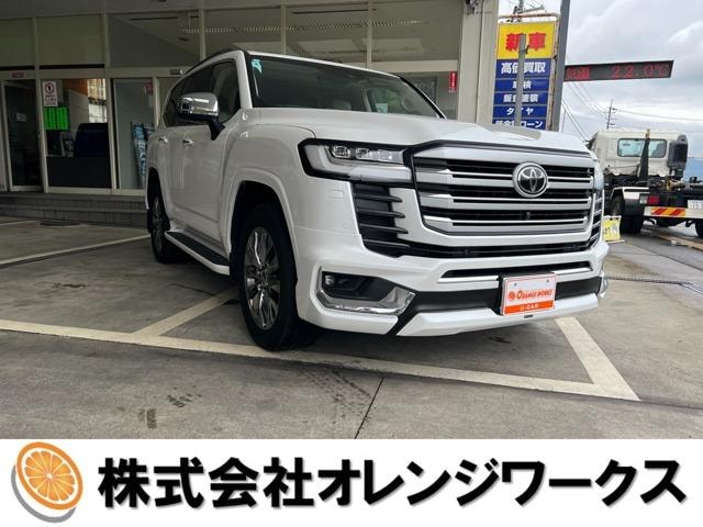 Toyota LAND CRUISER 2023 — фото автомобиля