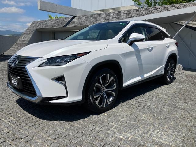 Lexus RX 2017 — фото автомобиля 1