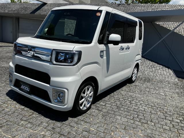 Daihatsu WAKE 2018 — фото автомобиля 1