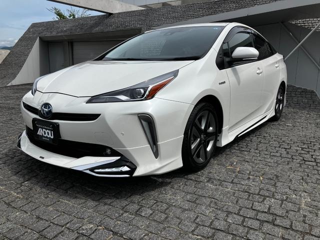 Toyota PRIUS 2020 — фото автомобиля 1