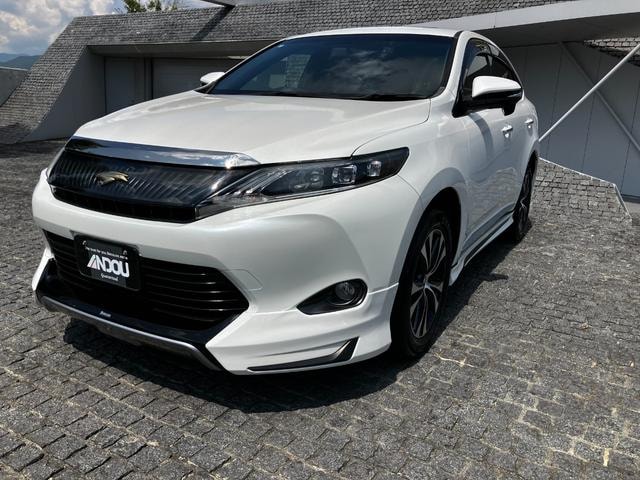 Toyota HARRIER 2016 — фото автомобиля 1
