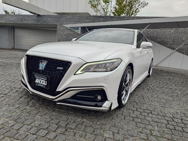 Toyota CROWN HYBRID 2021 — фото автомобиля