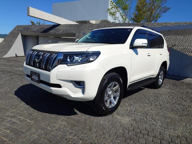 Toyota LAND CRUISER PRADO 2023 — фото автомобиля