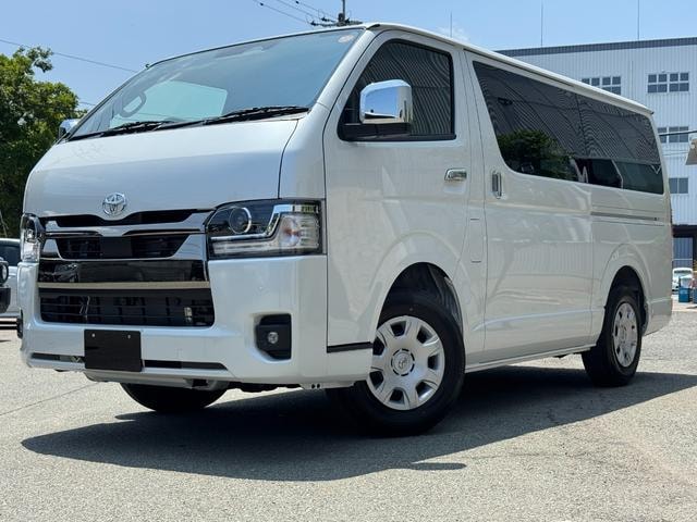 Toyota HIACE VAN 2026 — фото автомобиля